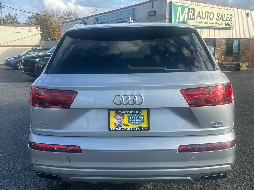 2018 Audi Q7 Image 11