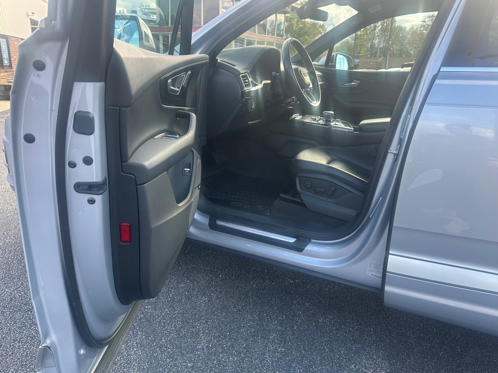 2018 Audi Q7 Image 23