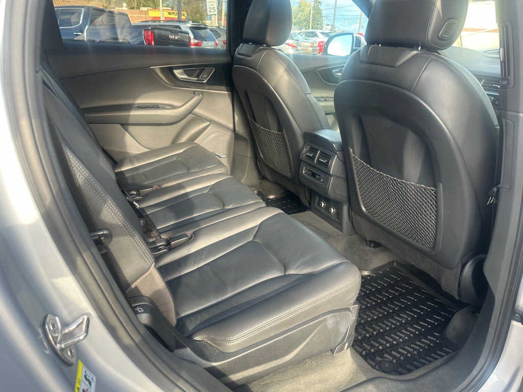 2018 Audi Q7 Image 27