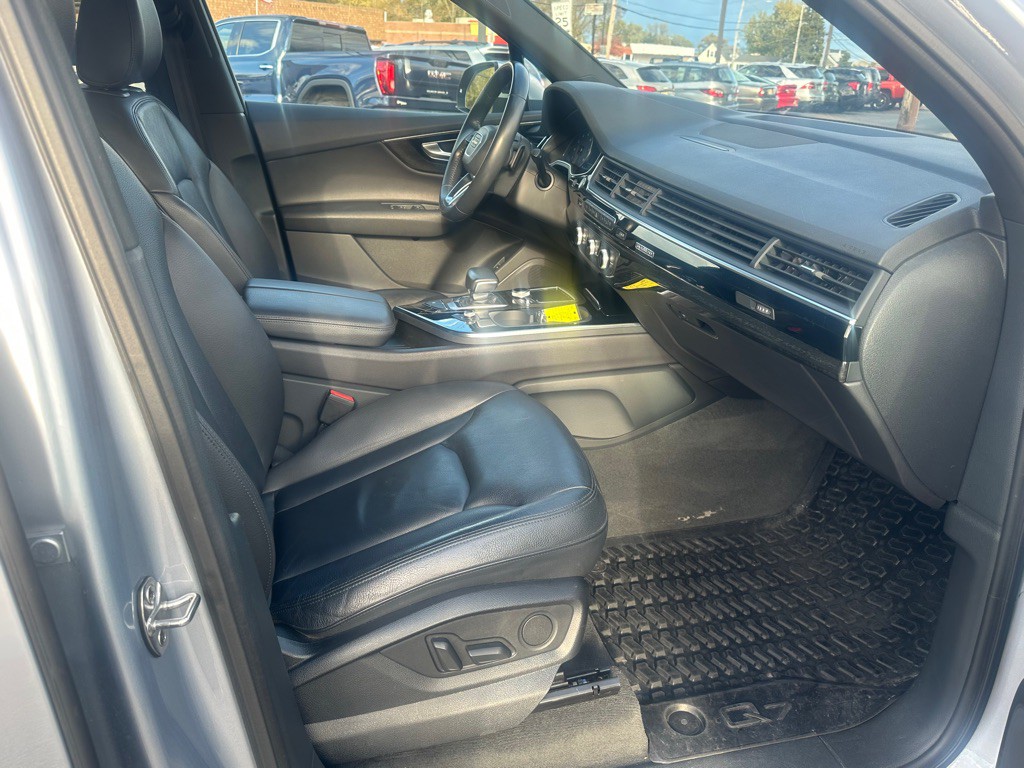 2018 Audi Q7 Image 28