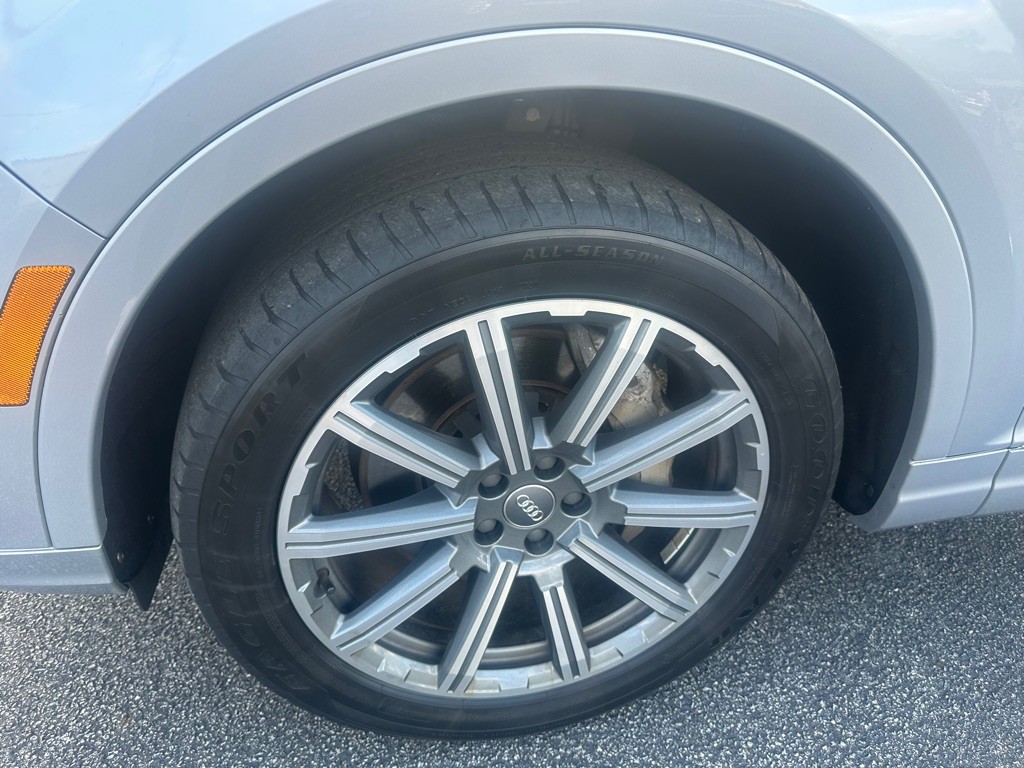 2018 Audi Q7 Image 34