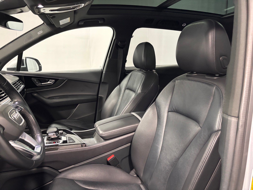 2018 Audi Q7 Image 12