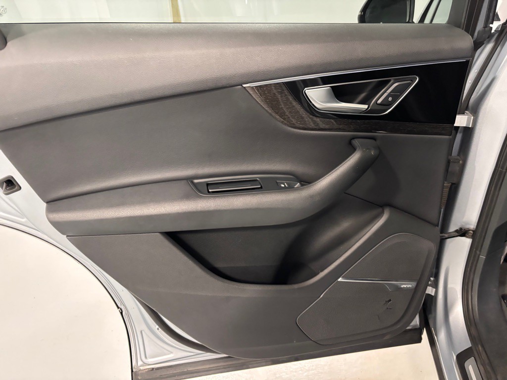 2018 Audi Q7 Image 23