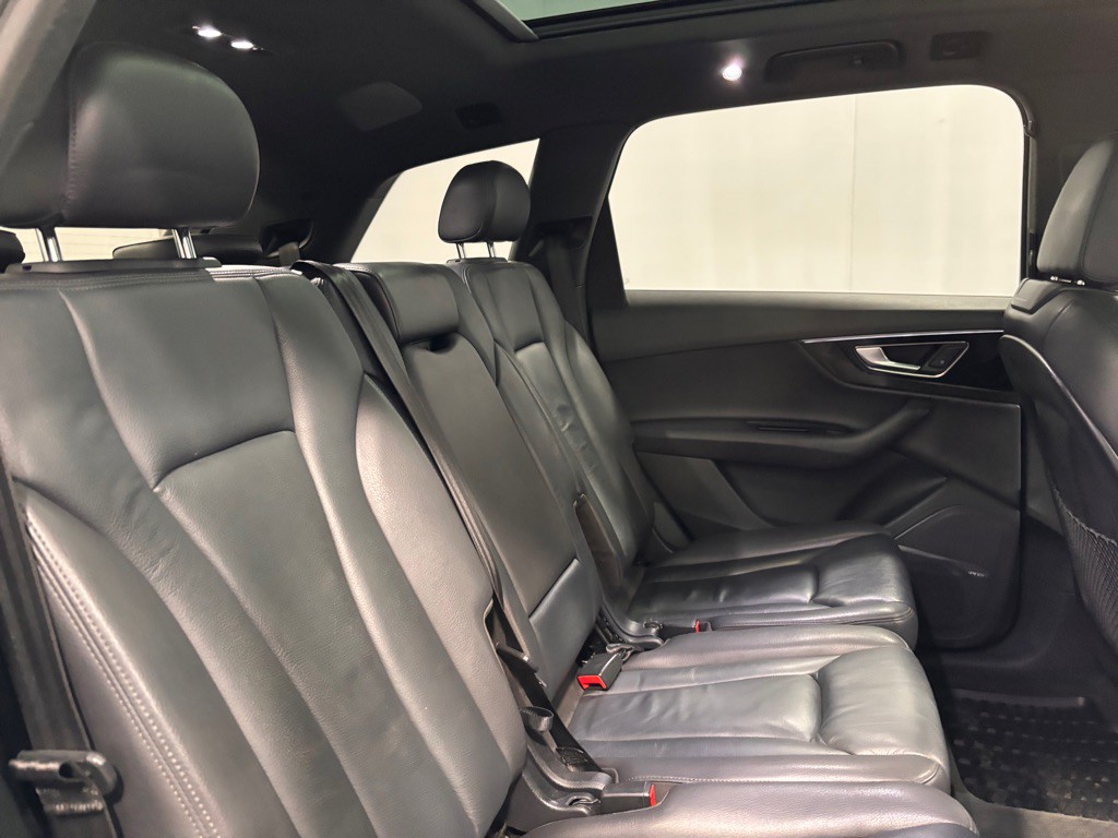 2018 Audi Q7 Image 25