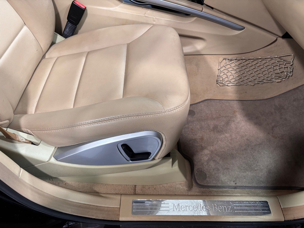 2010 Mercedes-Benz M-Class Image 18