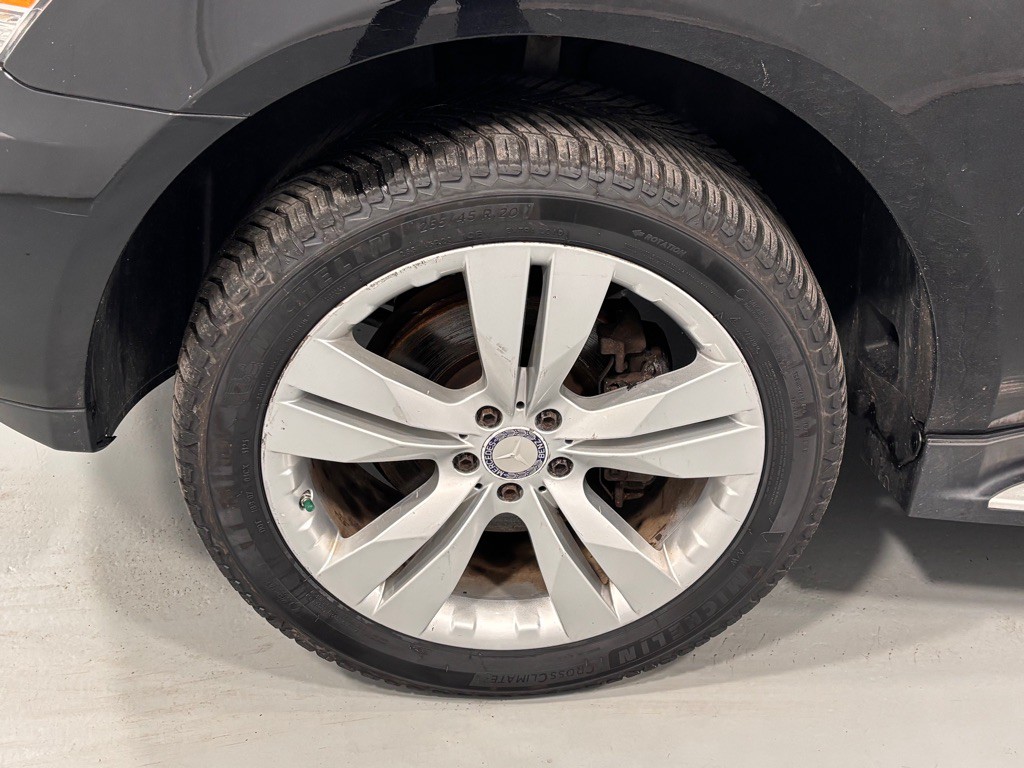 2010 Mercedes-Benz M-Class Image 30