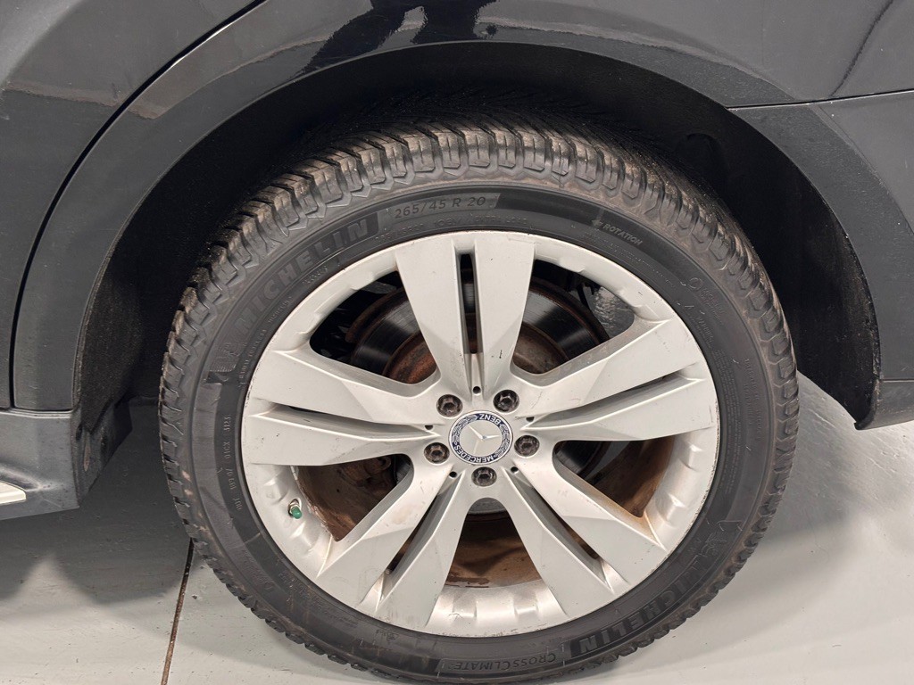 2010 Mercedes-Benz M-Class Image 31