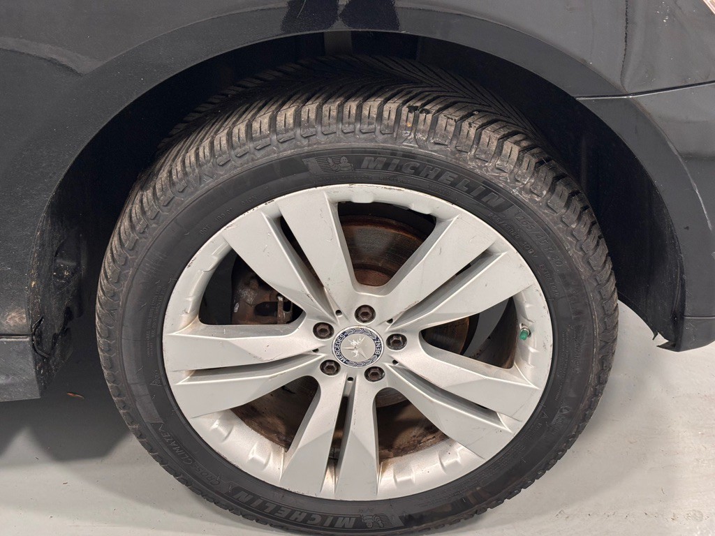 2010 Mercedes-Benz M-Class Image 32