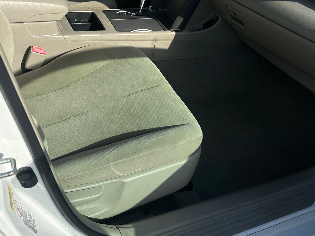 2009 Toyota Camry Image 18