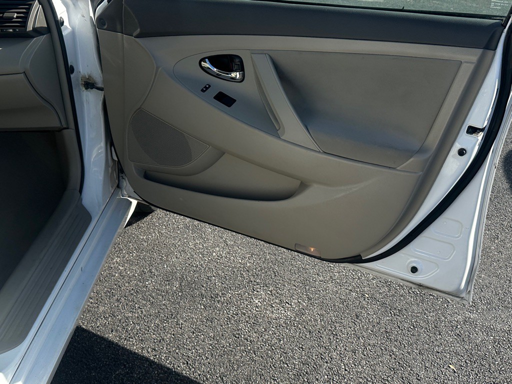 2009 Toyota Camry Image 19