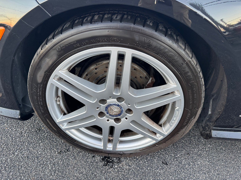 2010 Mercedes-Benz E-Class Image 13