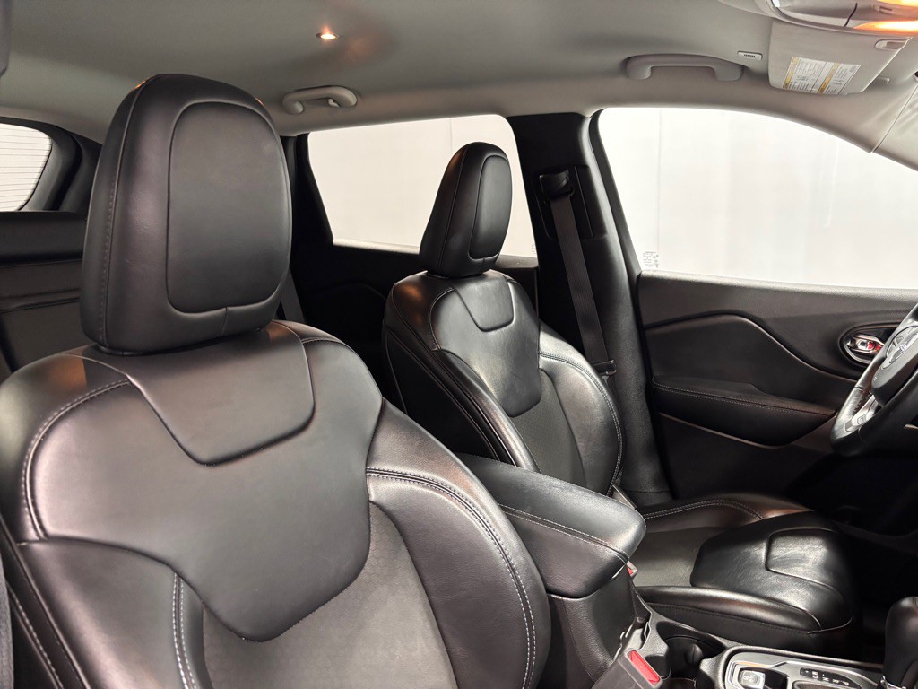 2019 Jeep Cherokee Image 19