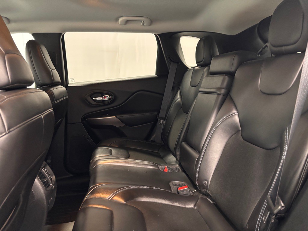 2019 Jeep Cherokee Image 22