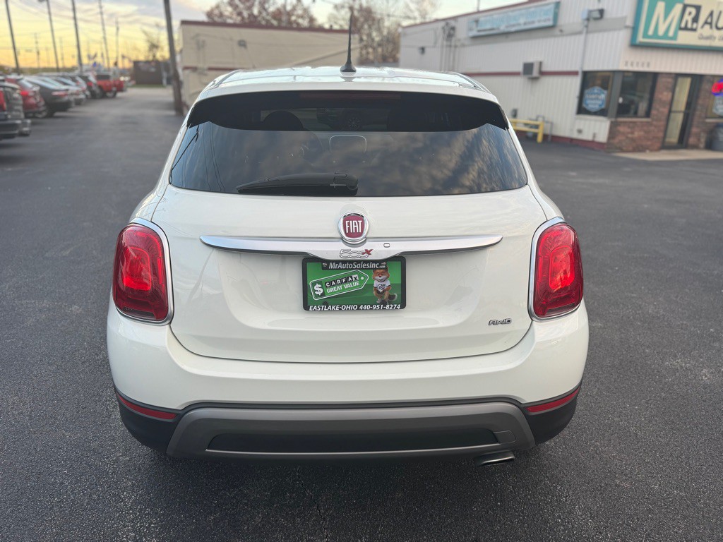 2017 FIAT 500 Image 8