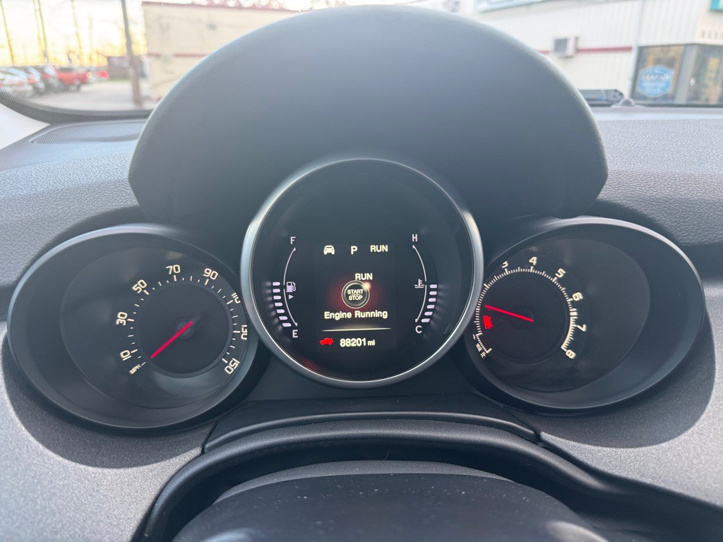 2017 FIAT 500 Image 13