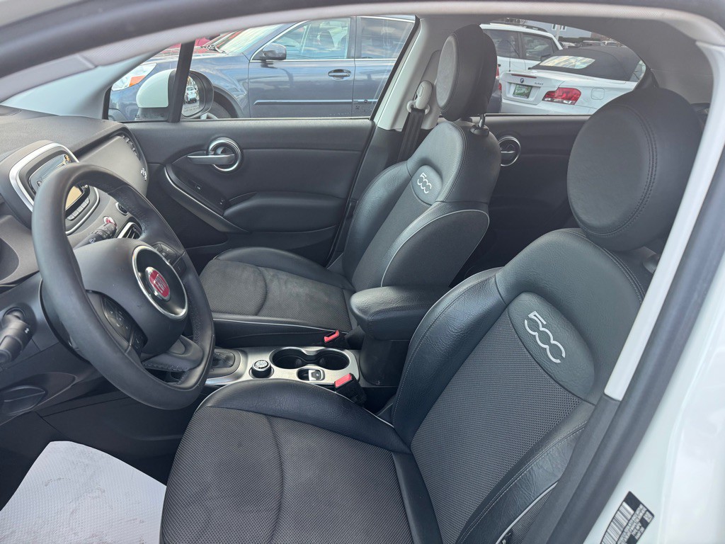 2017 FIAT 500 Image 14