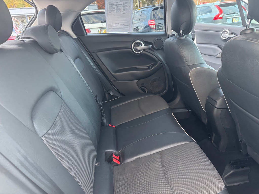 2017 FIAT 500 Image 19