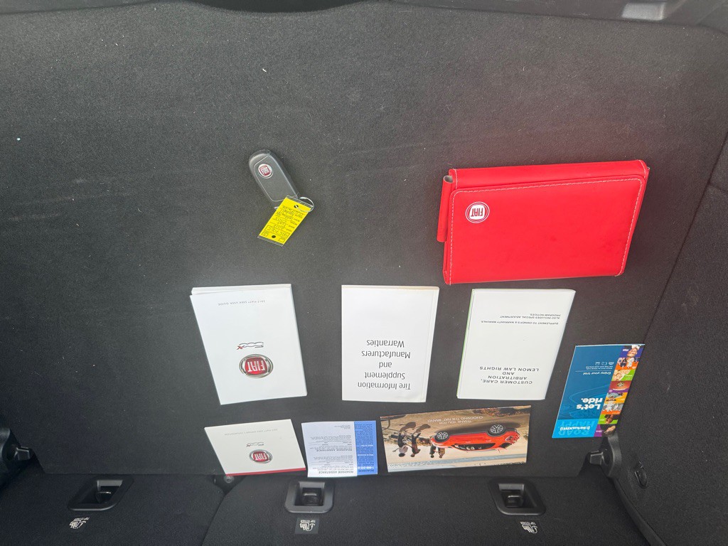 2017 FIAT 500 Image 27