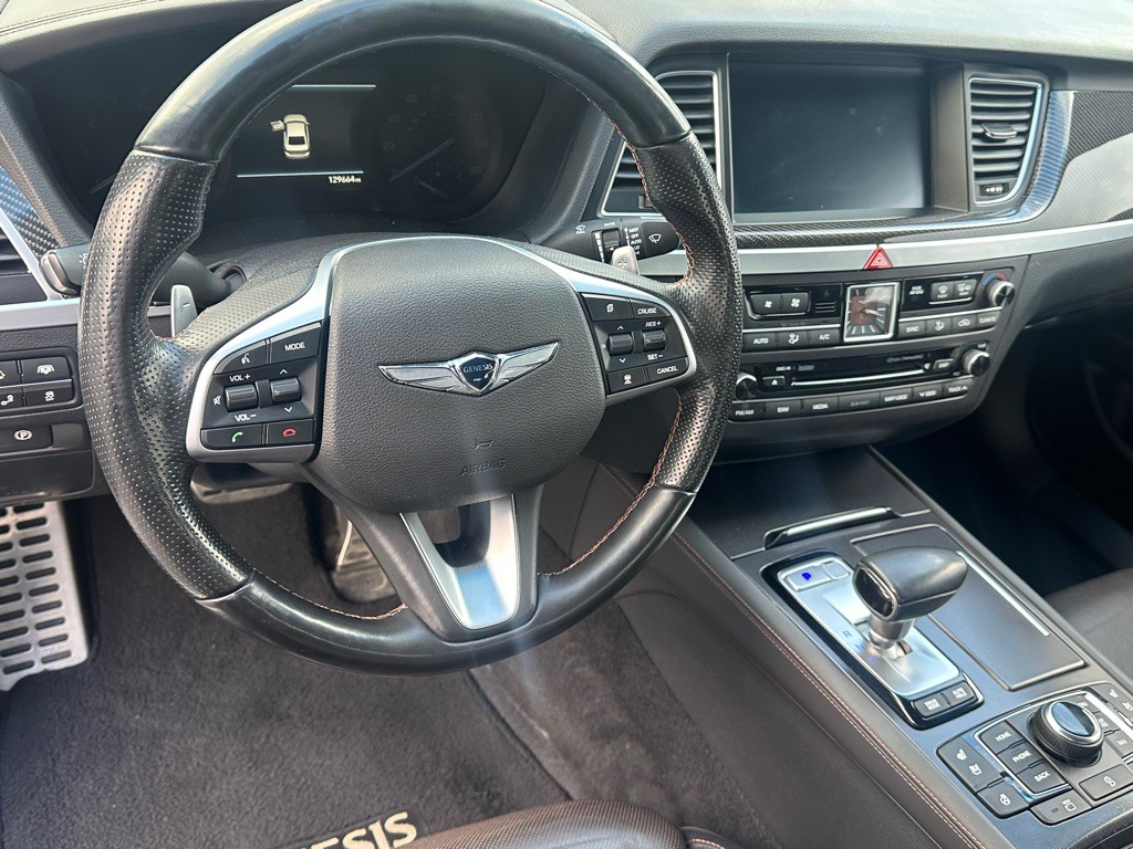 2018 Genesis G80 Image 9