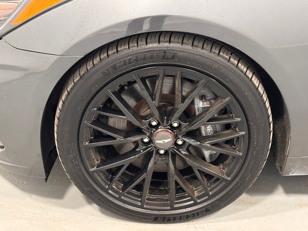 2018 Genesis G80 Image 36