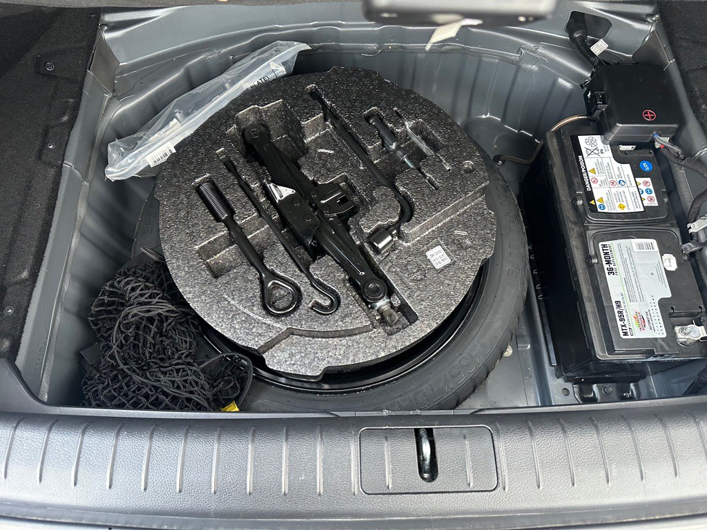 2018 Genesis G80 Image 42