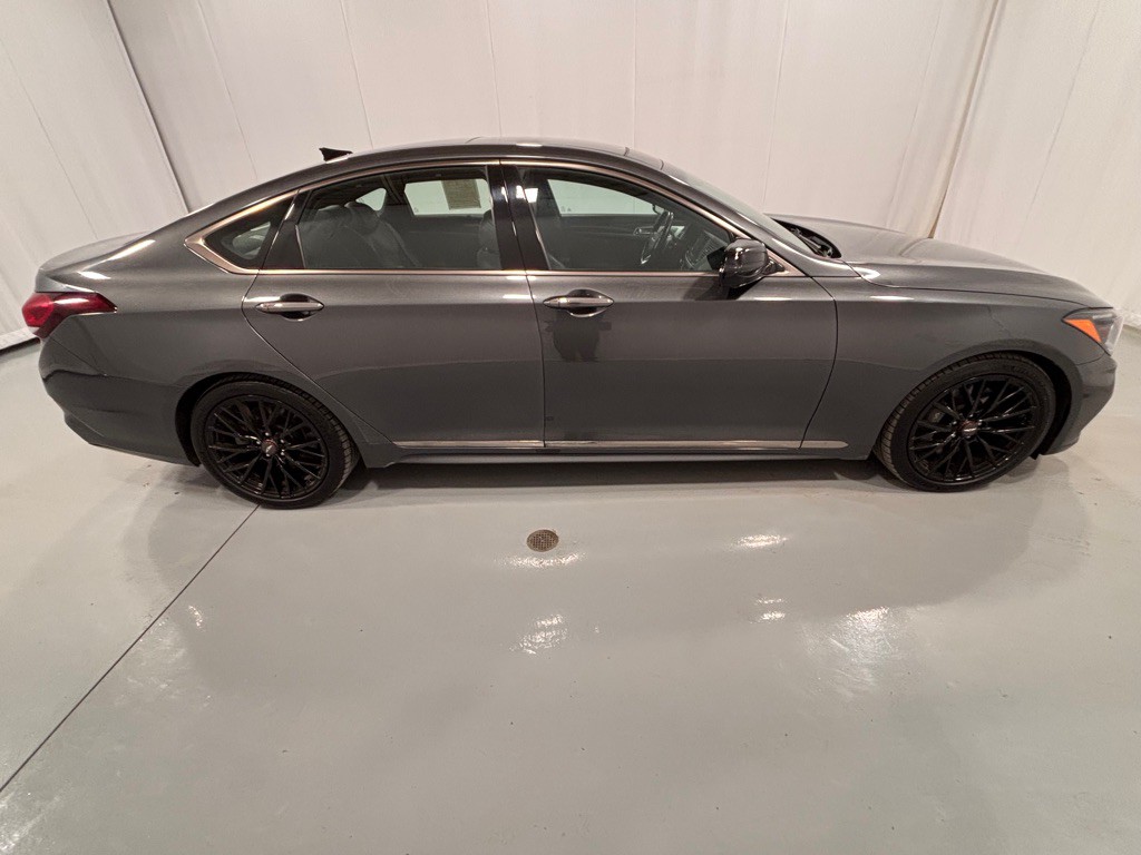 2018 Genesis G80 Image 6