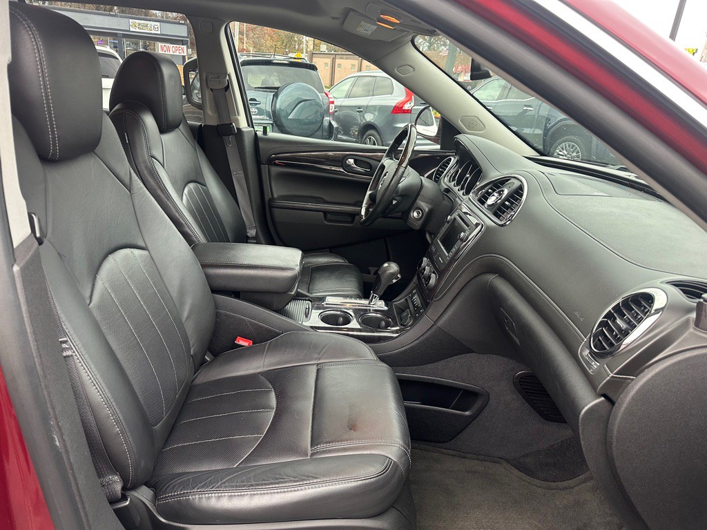 2015 Buick Enclave Image 17