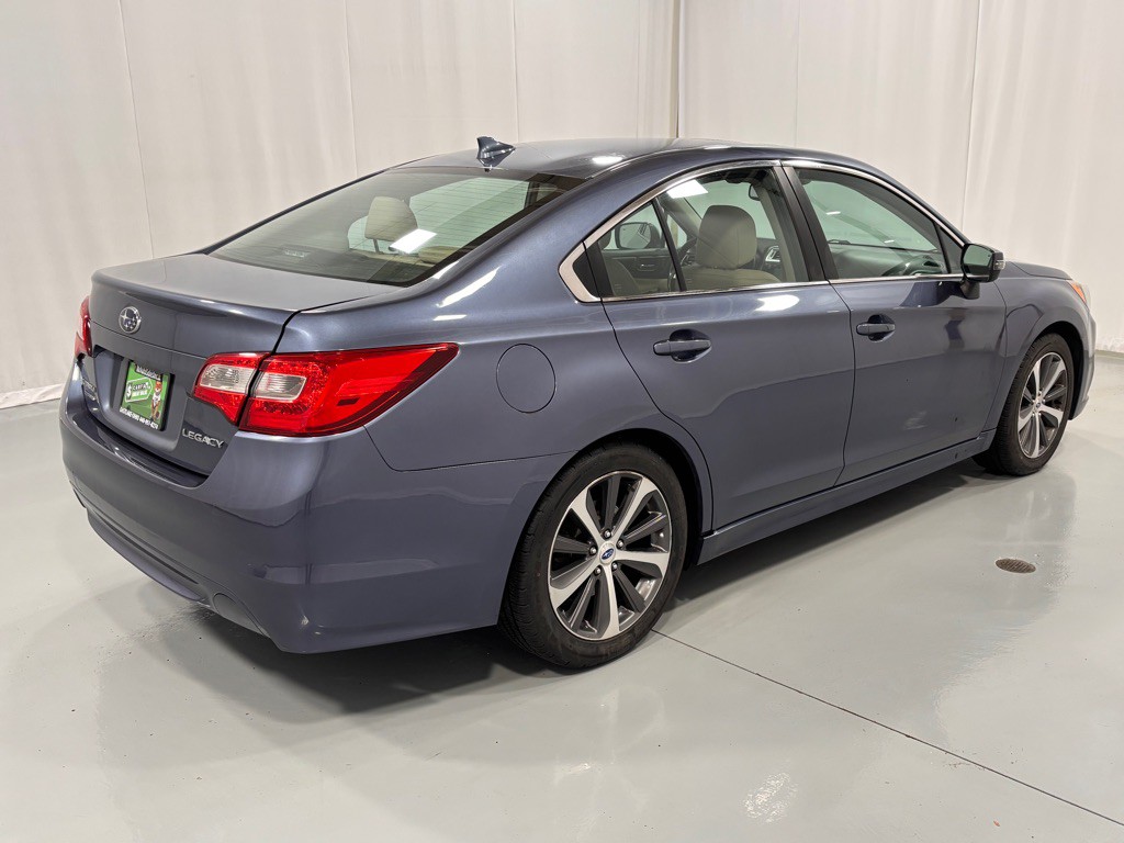 2016 Subaru Legacy Image 5