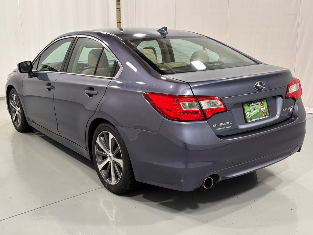 2016 Subaru Legacy Image 7