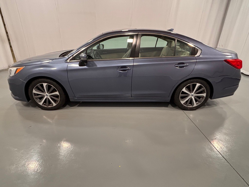2016 Subaru Legacy Image 8