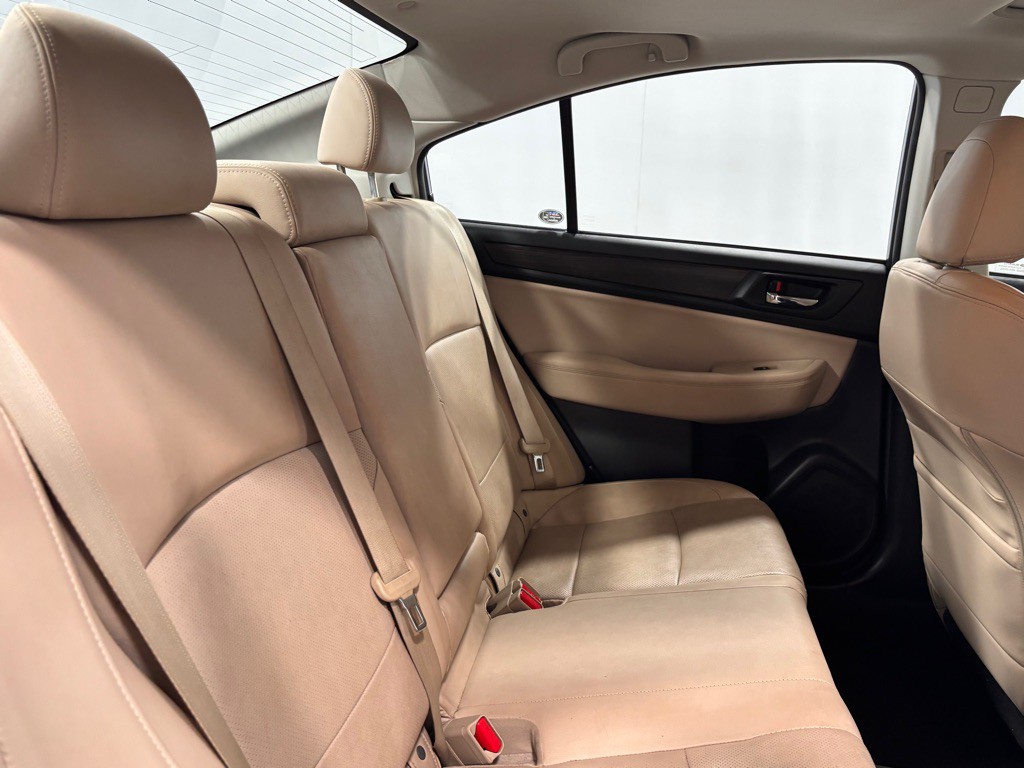 2016 Subaru Legacy Image 27