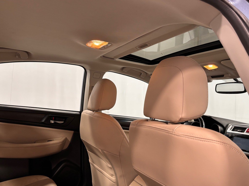 2016 Subaru Legacy Image 28