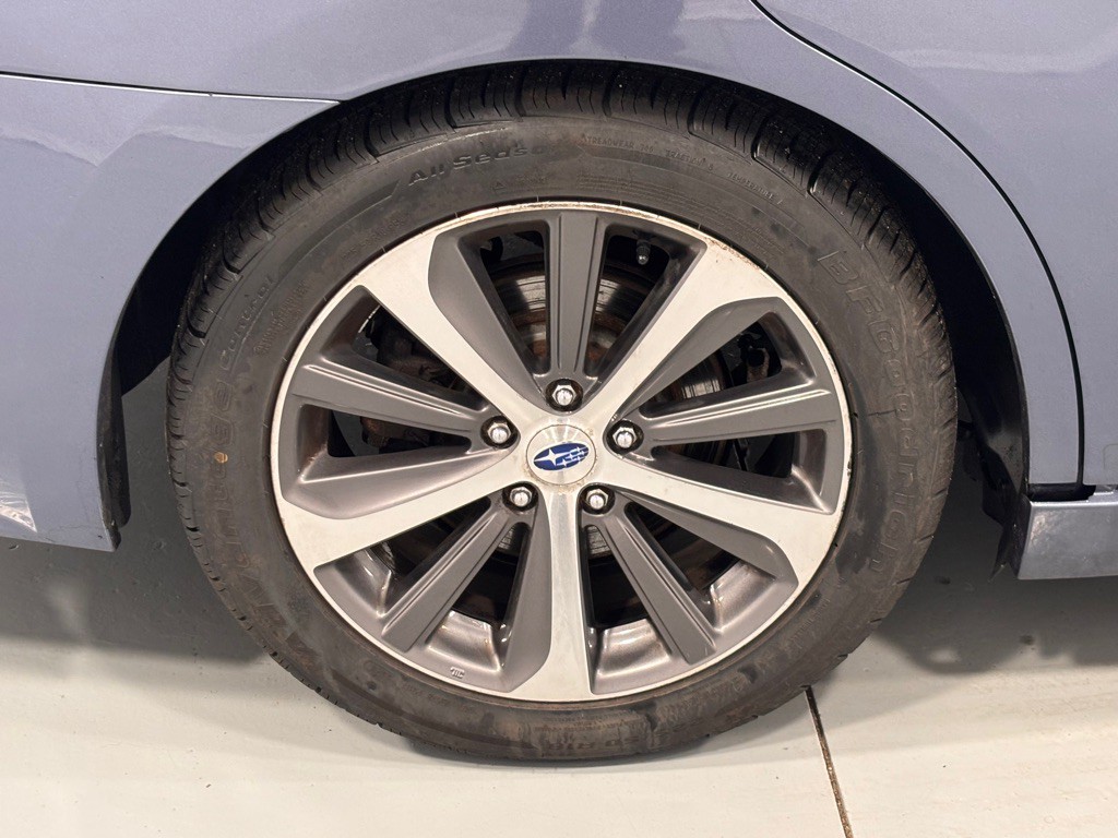 2016 Subaru Legacy Image 35