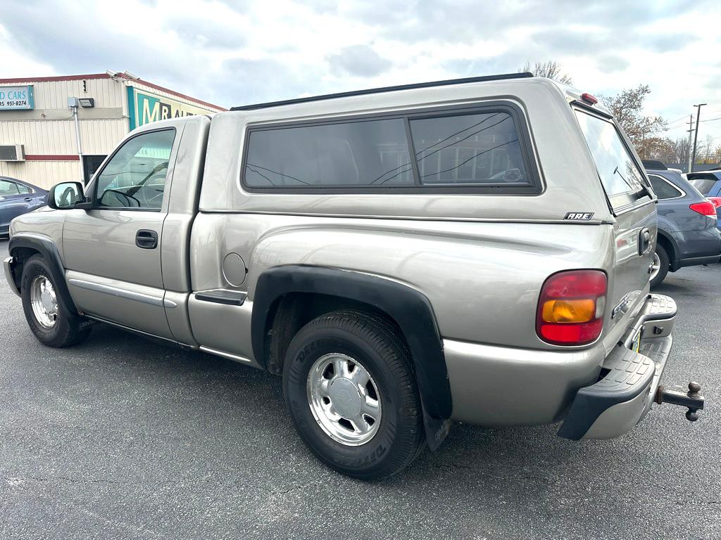 2003 GMC Sierra Image 3