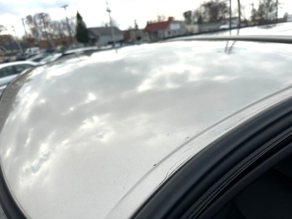 2003 GMC Sierra Image 8