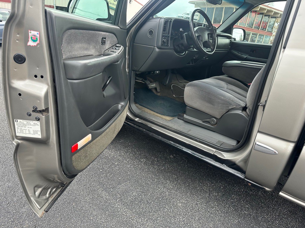 2003 GMC Sierra Image 15