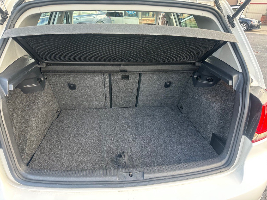 2013 Volkswagen Golf Image 29