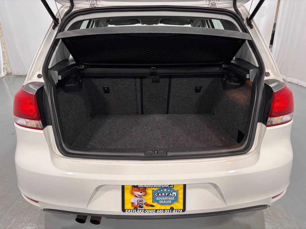 2013 Volkswagen Golf Image 28