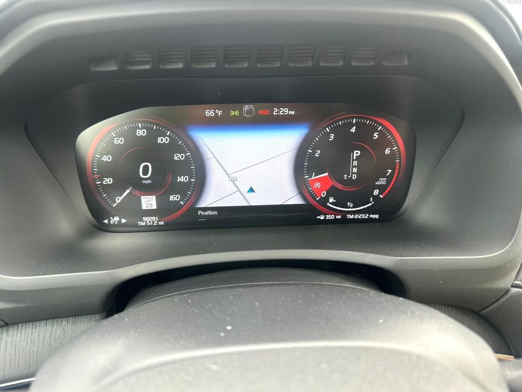 2021 Volvo XC90 Image 4