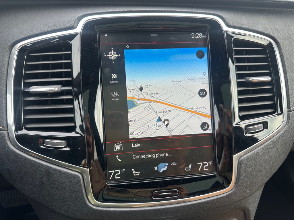 2021 Volvo XC90 Image 6