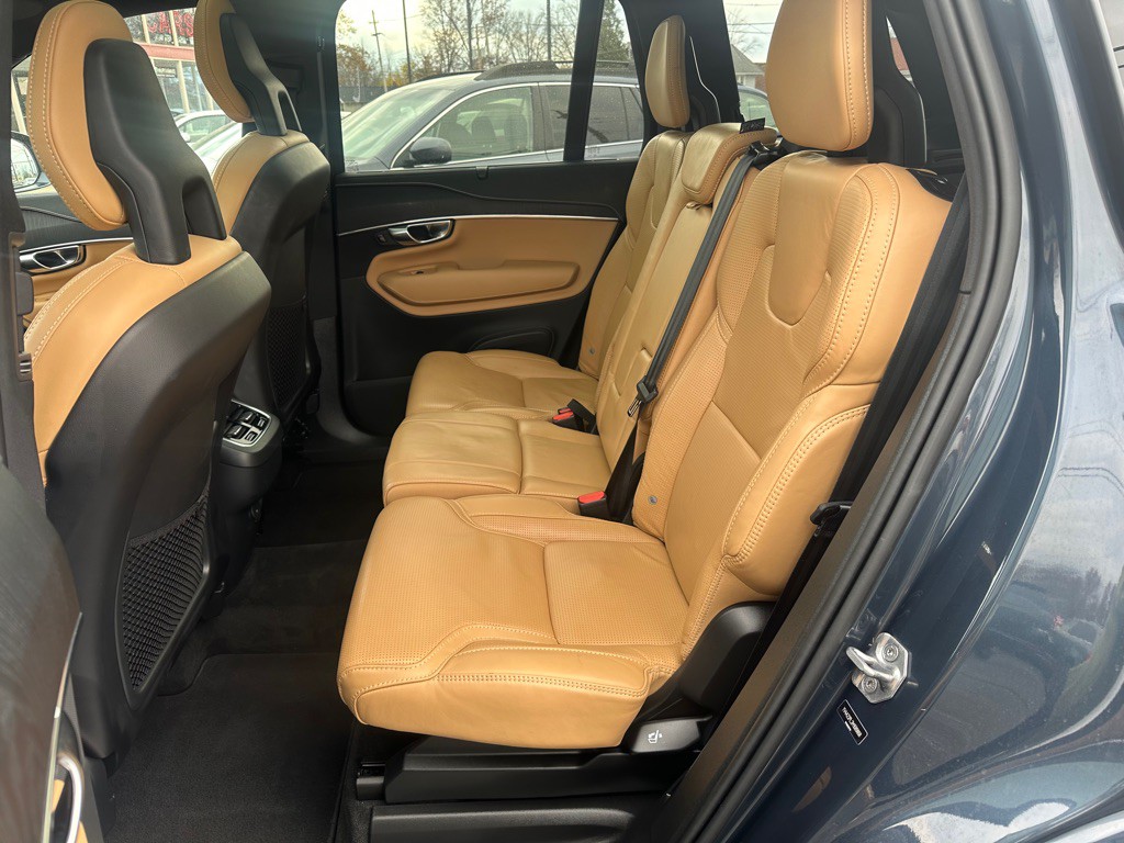 2021 Volvo XC90 Image 10