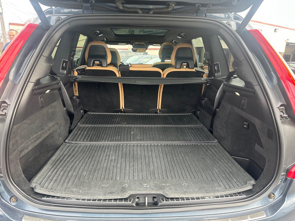 2021 Volvo XC90 Image 18