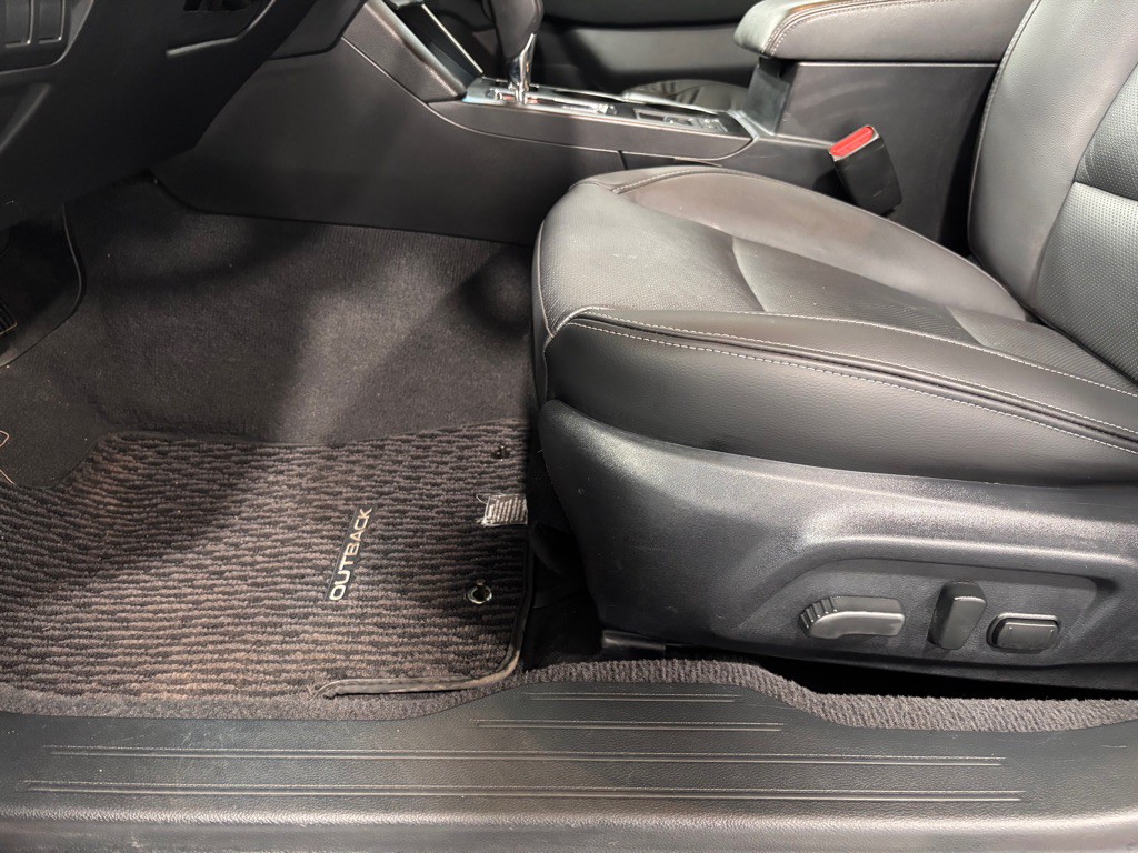 2017 Subaru Outback Image 11