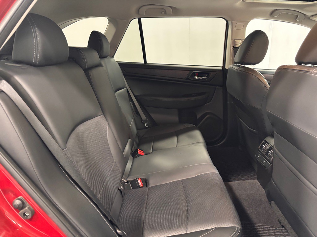 2017 Subaru Outback Image 24