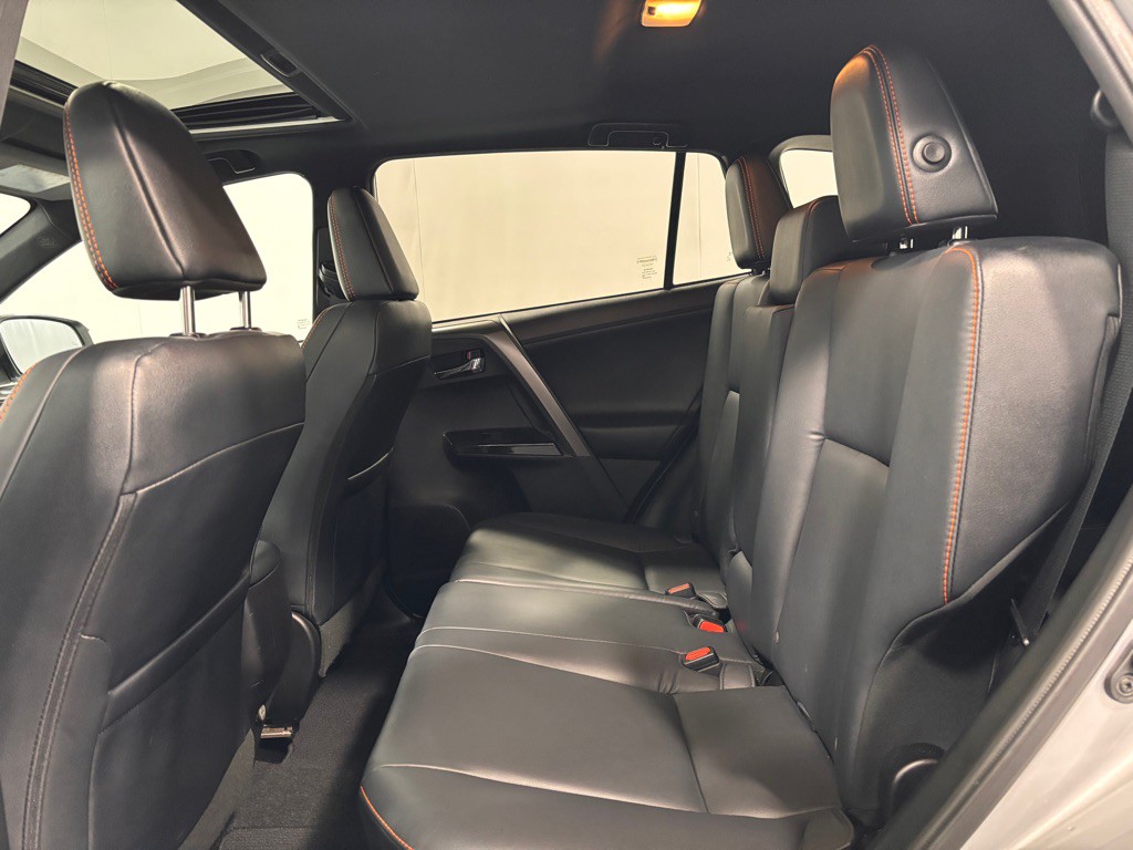 2017 Toyota Rav4 Image 22