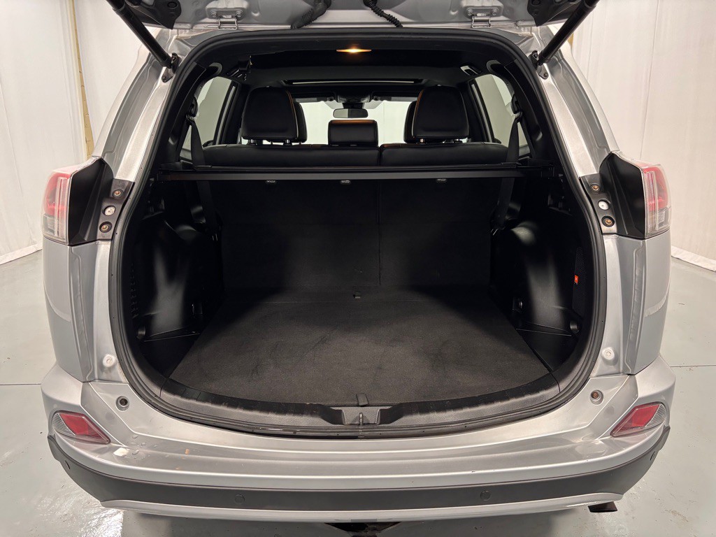 2017 Toyota Rav4 Image 28