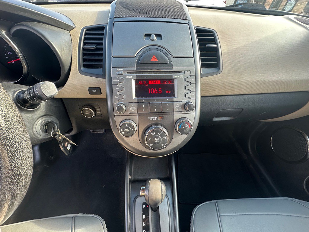2010 Kia Soul Image 13