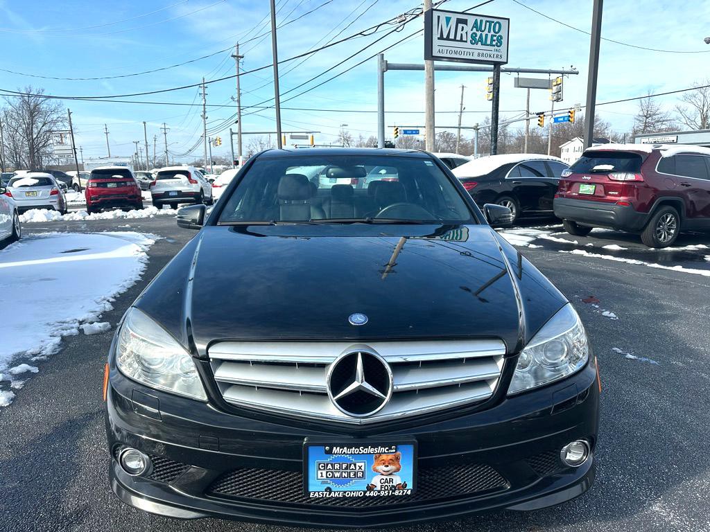 2010 Mercedes-Benz C-Class Image 2