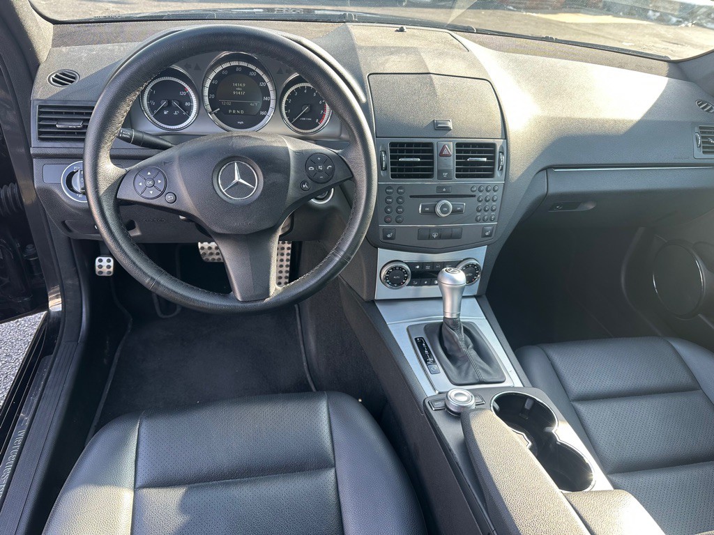 2010 Mercedes-Benz C-Class Image 20