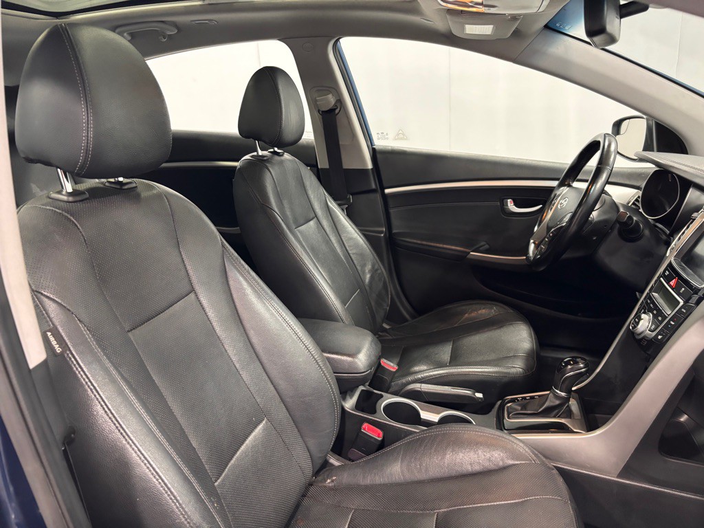 2014 Hyundai Elantra Image 19